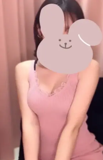 可愛い🥰新人しおり